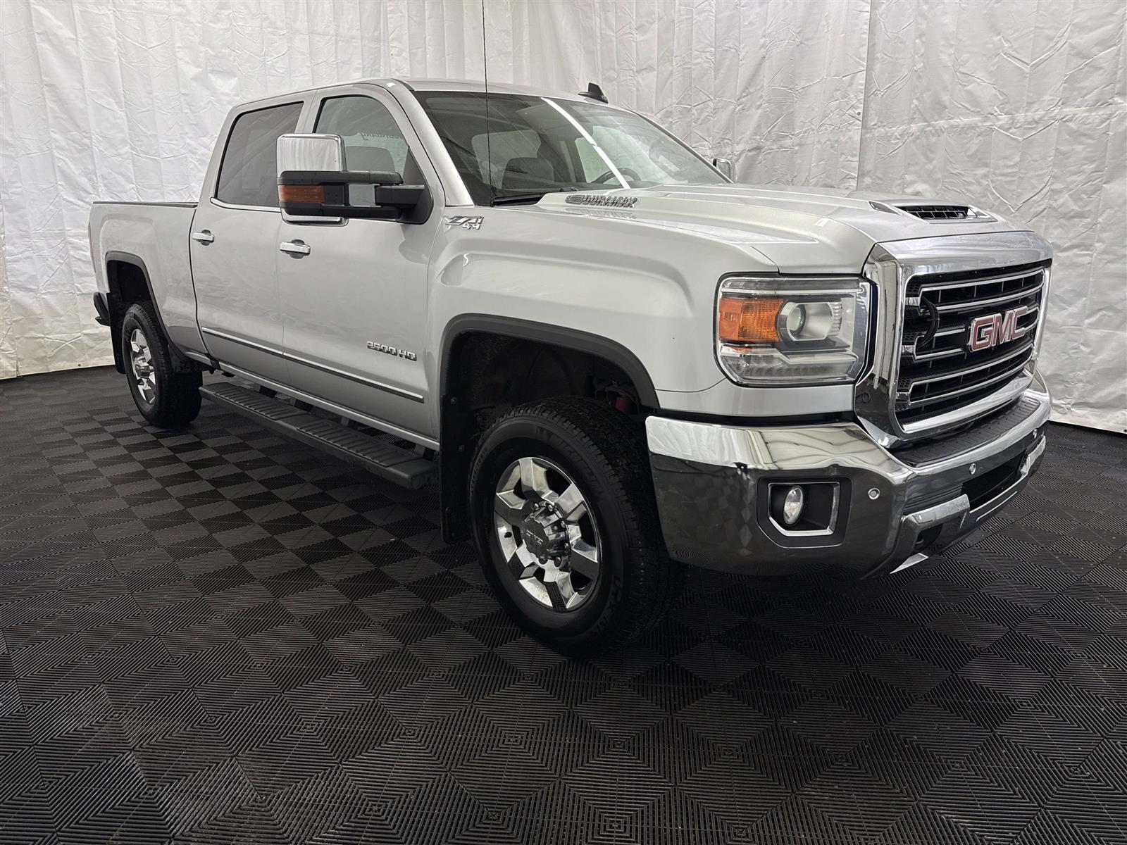 2018 GMC Sierra-2500HD SLT 6.6L DURAMAX DIESEL