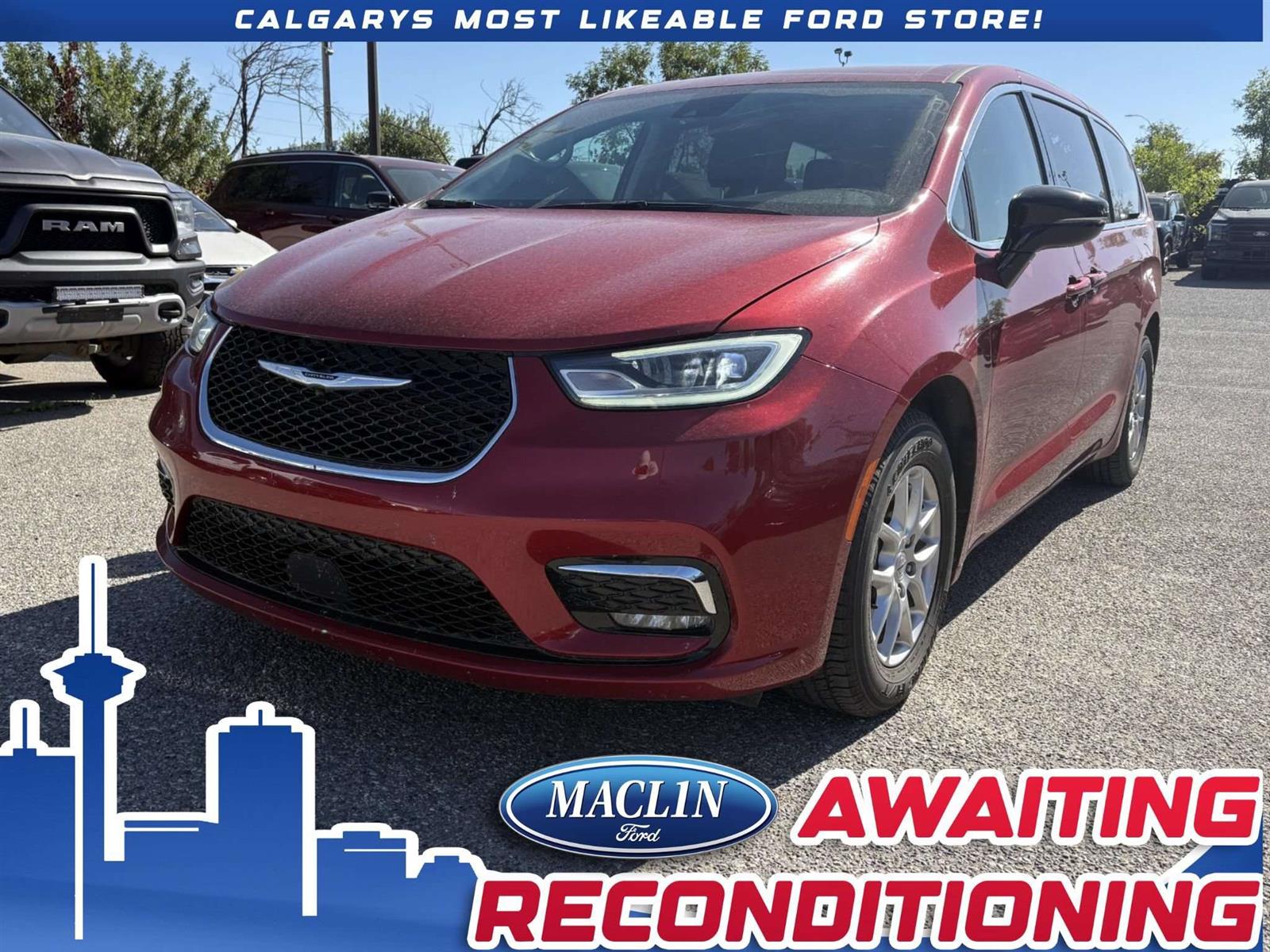 2024 Chrysler Pacifica Touring-L