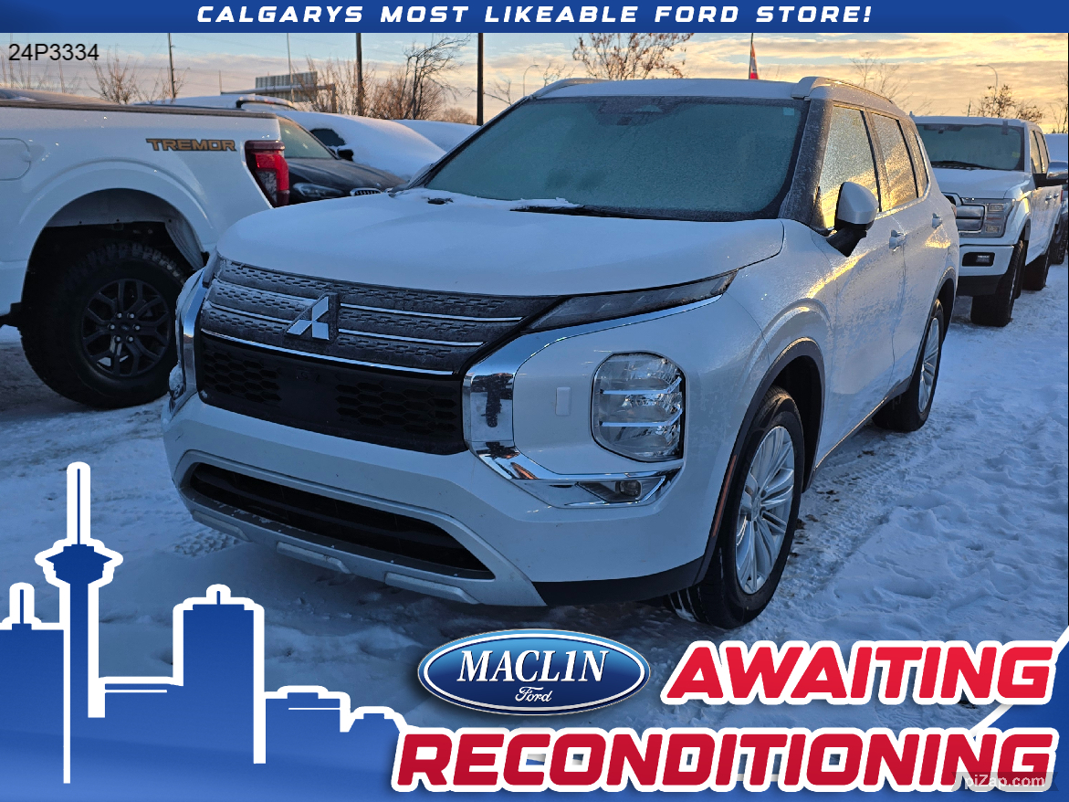 2024 Mitsubishi Outlander SE AWC