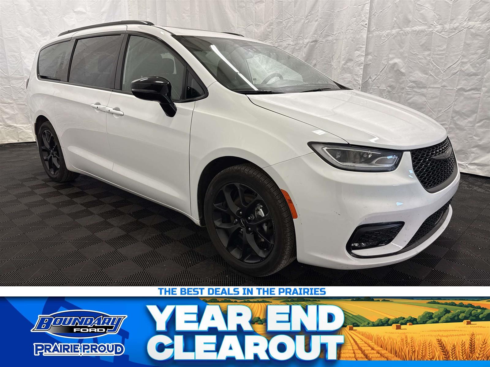 2025 Chrysler Pacifica 26P6877