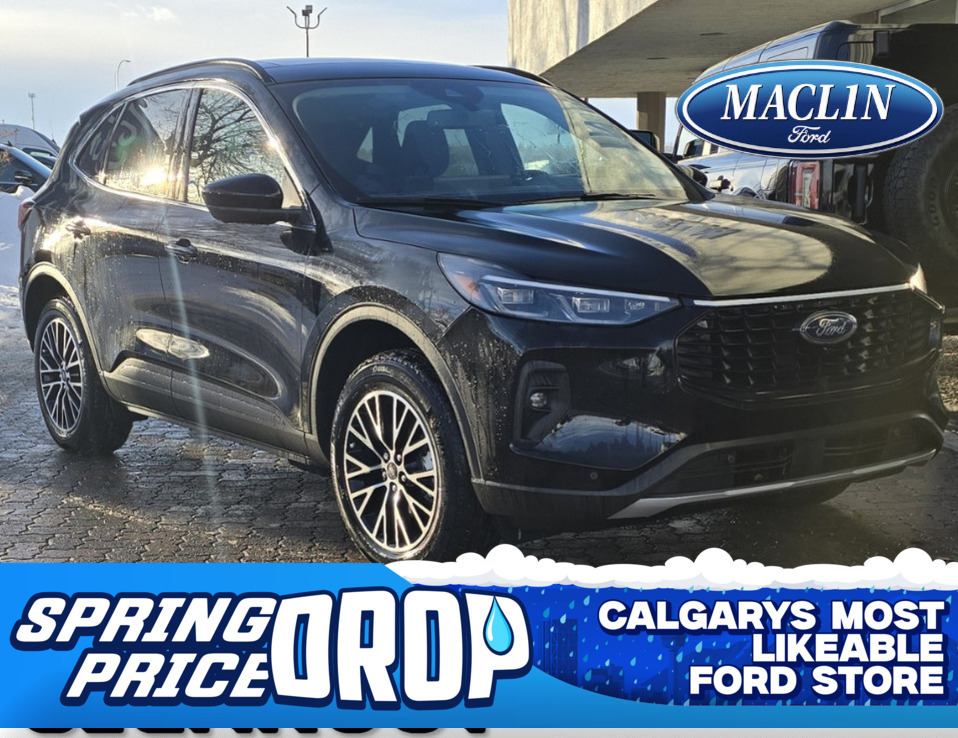 2025 Ford Escape PHEV | TOW PACKAGE | PANORAMIC VISTA ROOF