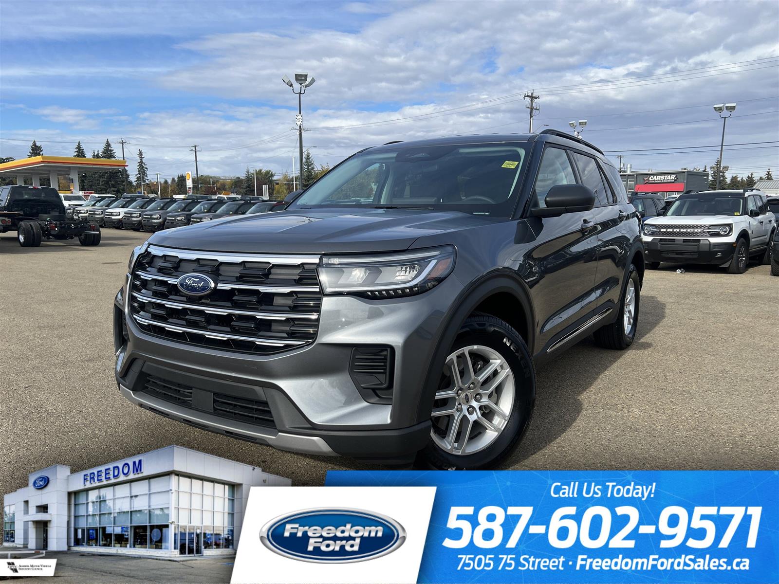 2025 Ford Explorer Active 4WD
